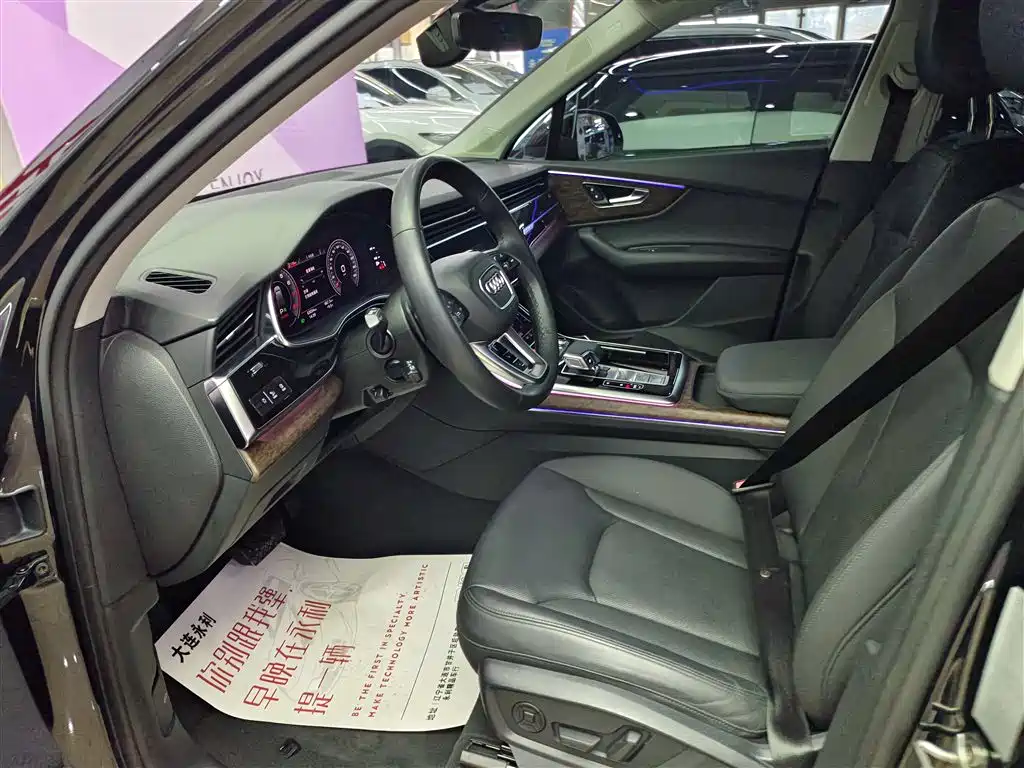 Audi Q7 2022 55 TFSI quattro S line sports купить на сайте DeffCars