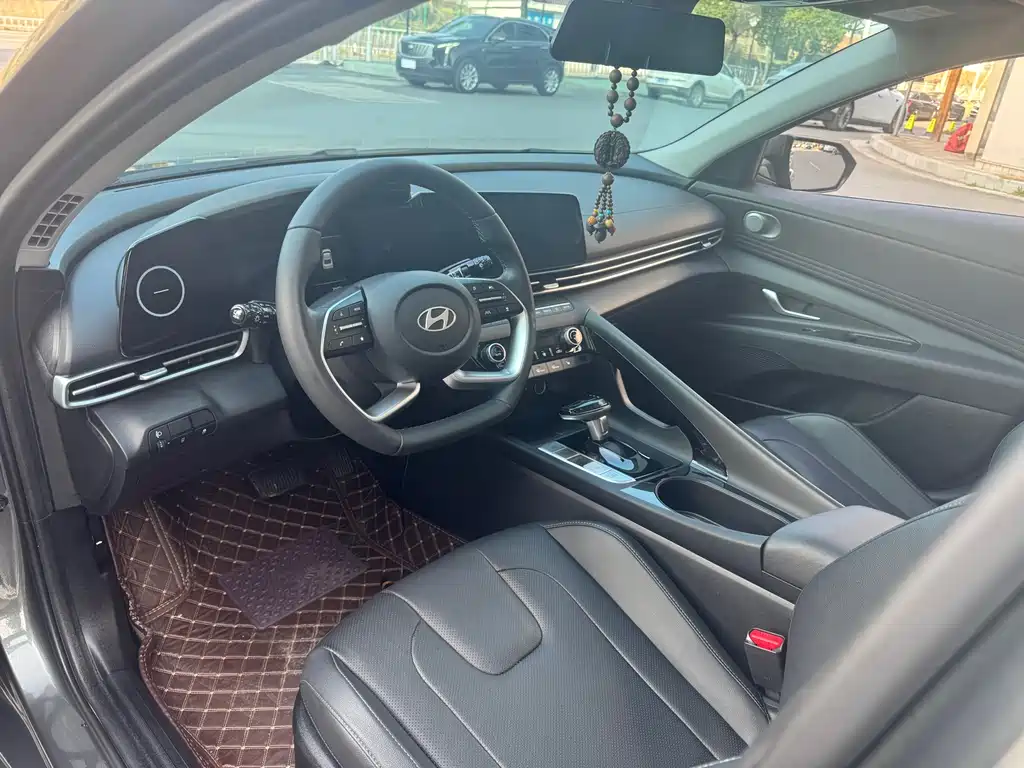 Elantra 2023 1.5L CVT LUX Premium Edition купить на сайте DeffCars