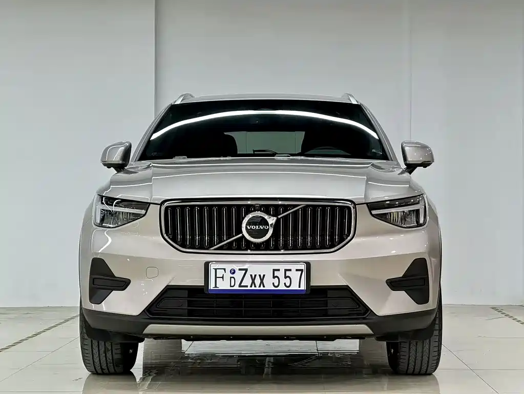 Volvo XC40 2024 B3 Zhiyuan Luxury Edition купить на сайте DeffCars