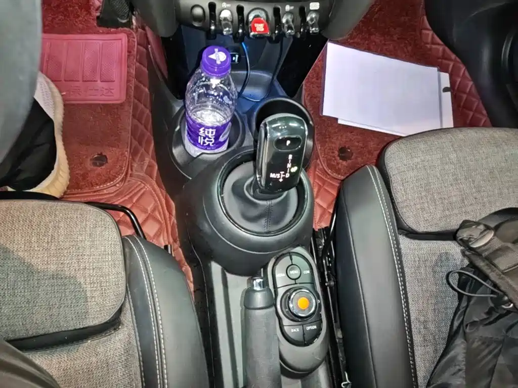 MINI 2019 1.5T COOPER Classic купить на сайте DeffCars