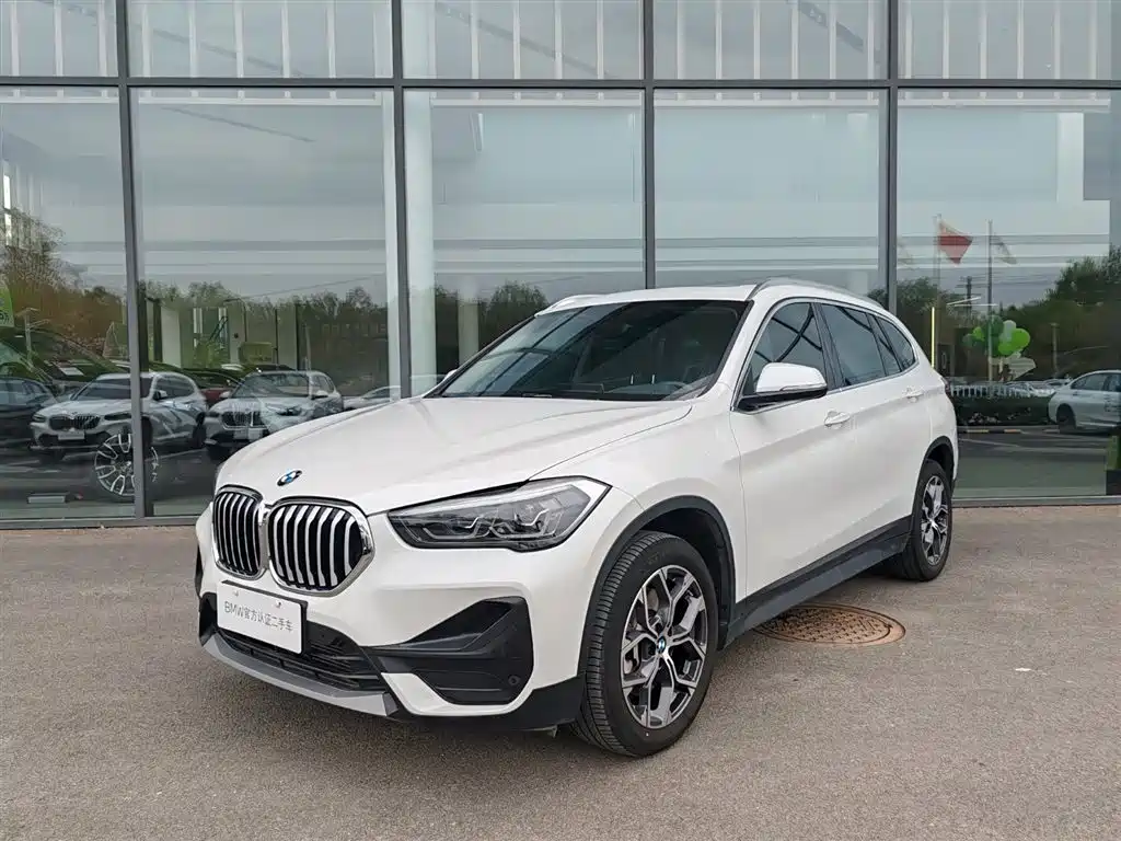 BMW X1 2022 sDrive25Li Leading Model купить на сайте DeffCars
