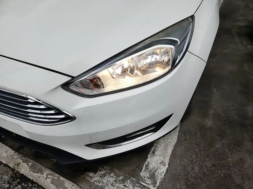 Focus 2017 Sedan EcoBoost 180 Automatic Elite купить на сайте DeffCars