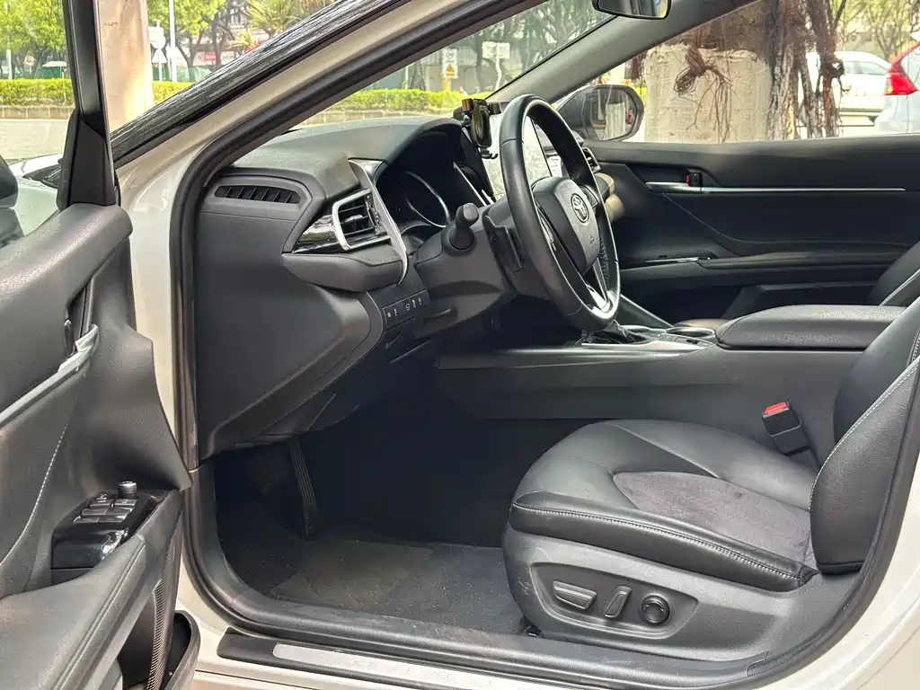Camry 2021 2.0S Advanced Edition купить на сайте DeffCars