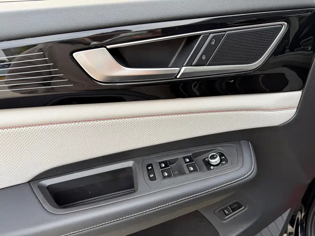 Touron 2023 Touron X 380TSI four-wheel drive exclusive luxury version купить на сайте DeffCars