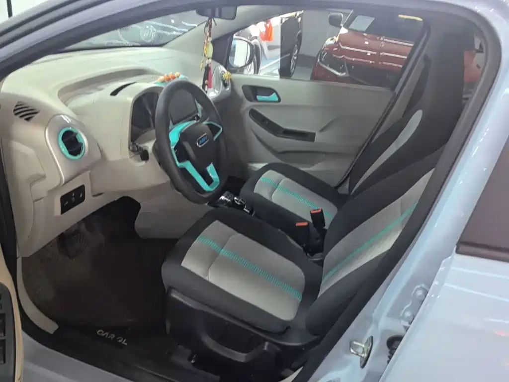 Yizhi EV2 2024 model 201km comfort model купить на сайте DeffCars