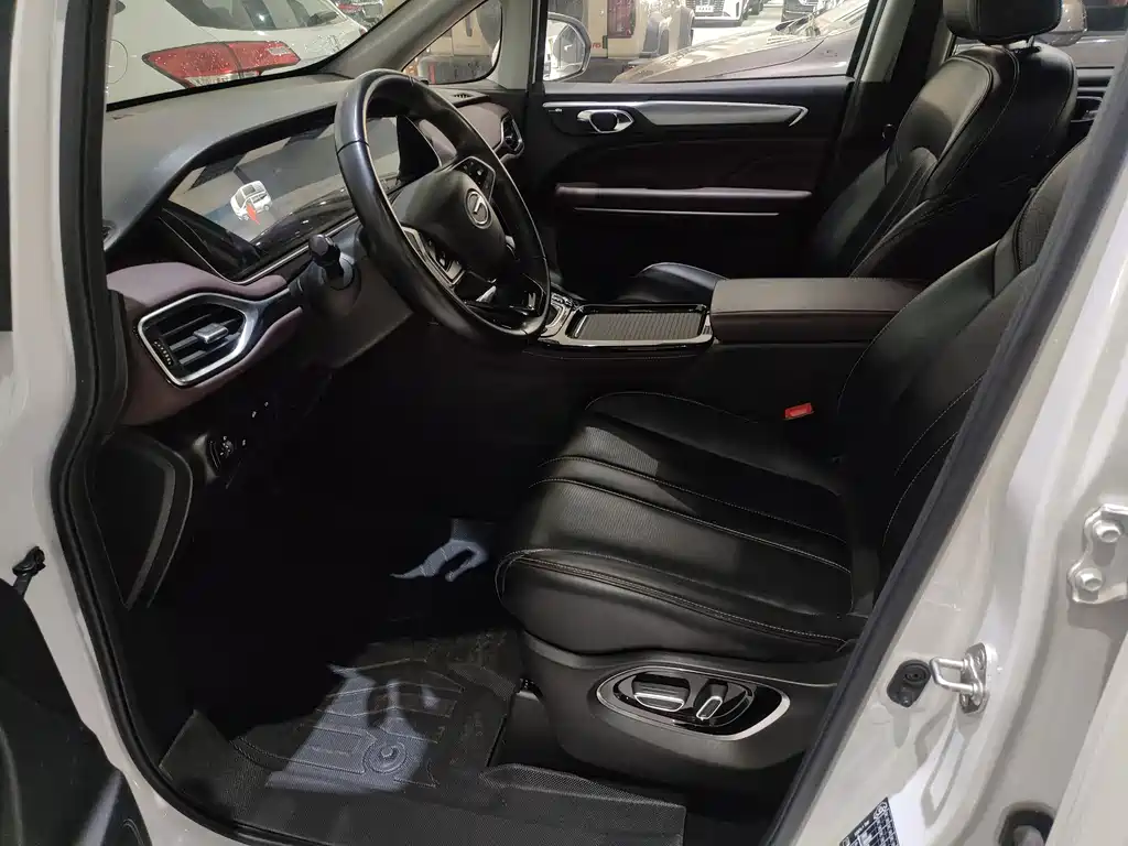 Trumpchi M6 2023 PRO 270T DCT Exclusive Edition купить на сайте DeffCars