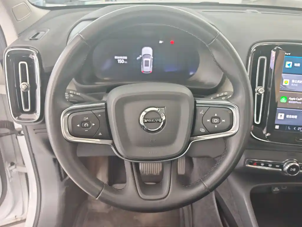 Volvo XC40 2025 B4 four-wheel drive Zhiyuan luxury version купить на сайте DeffCars