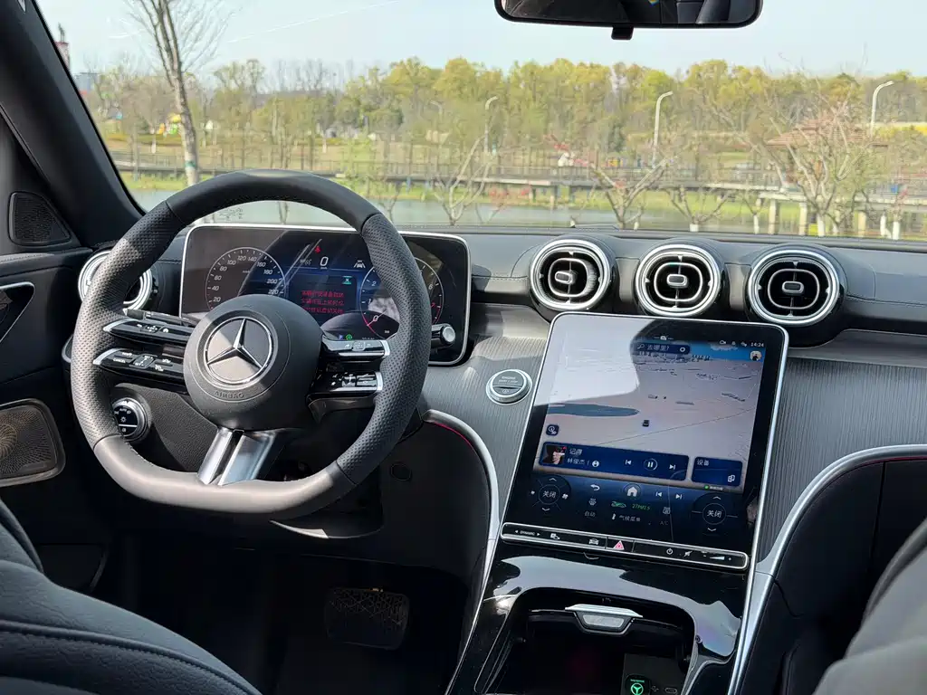 Mercedes-Benz C-Class 2025 facelift C 260 L sports version купить на сайте DeffCars