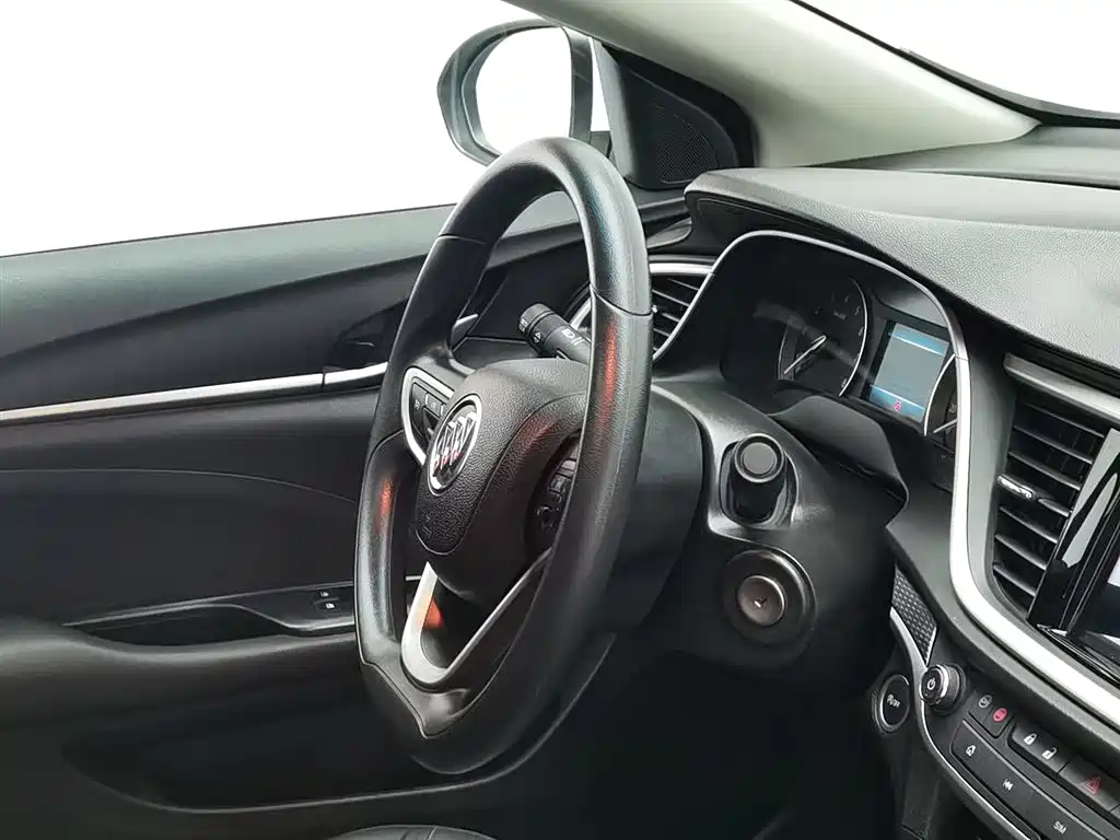 Yinglang 2021 model model 1.5L automatic elite model купить на сайте DeffCars