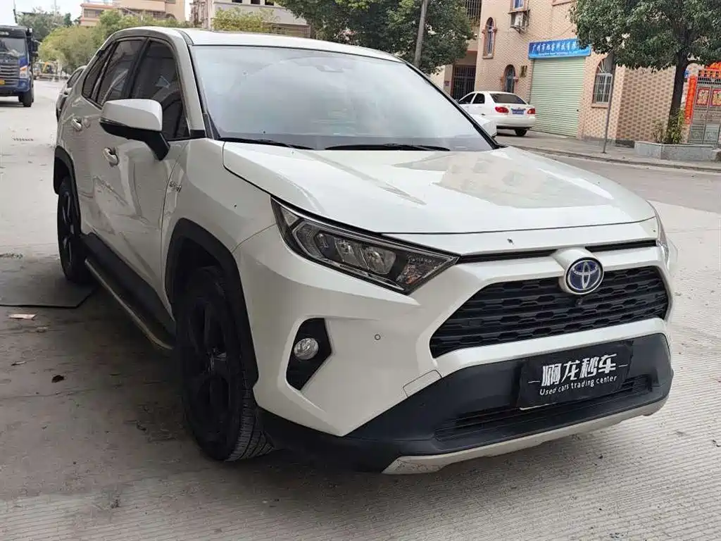 RAV4 Rongfang 2022 Dual Engine 2.5L E-CVT Four-wheel Drive Elite Plus Edition купить на сайте DeffCars