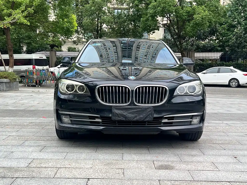 BMW 7 Series 2013 730Li Luxury Edition купить на сайте DeffCars