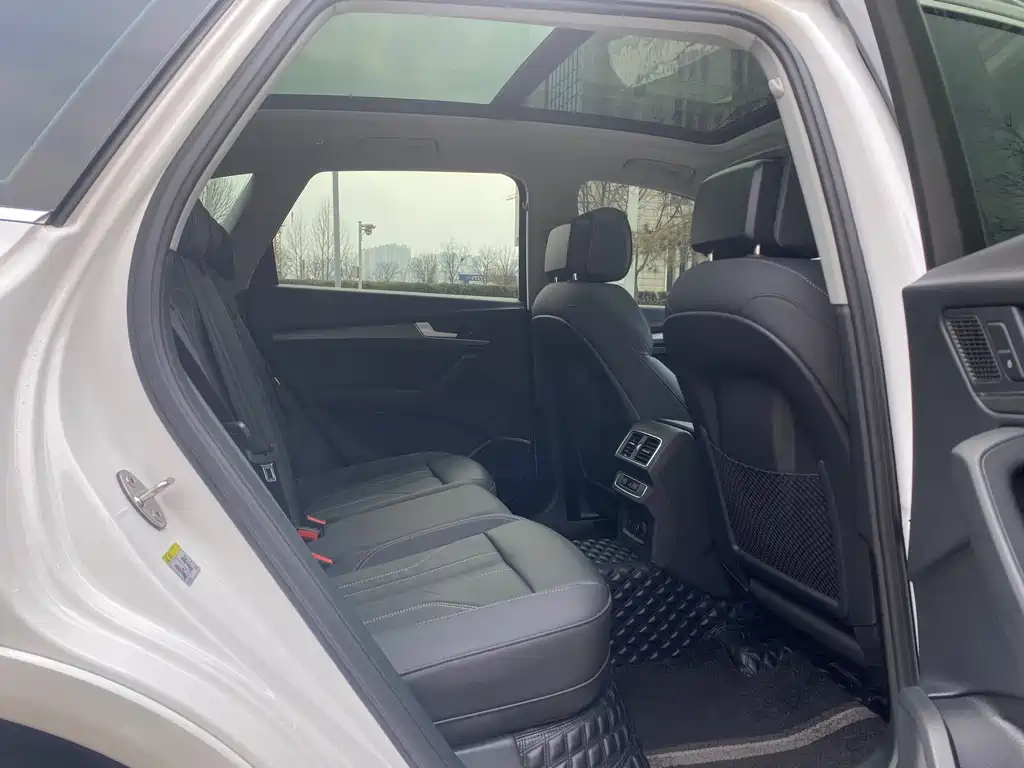 Audi Q5L 2022 45T luxury and dynamic model купить на сайте DeffCars