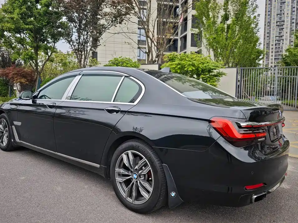 BMW 7 Series 2009 740Li Leading Model купить на сайте DeffCars