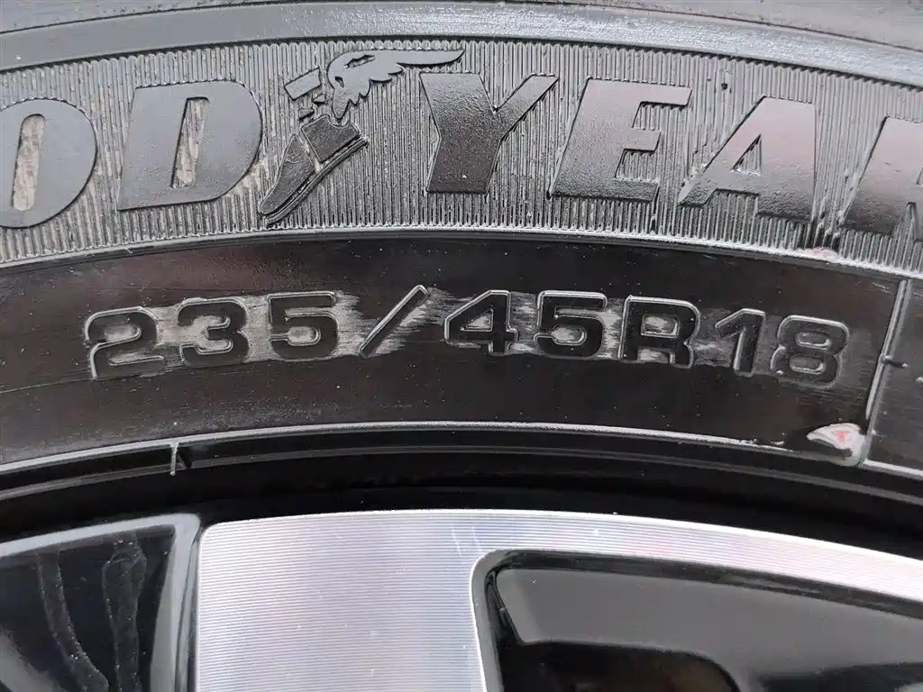 Passat 2024 380TSI Deluxe Edition купить на сайте DeffCars