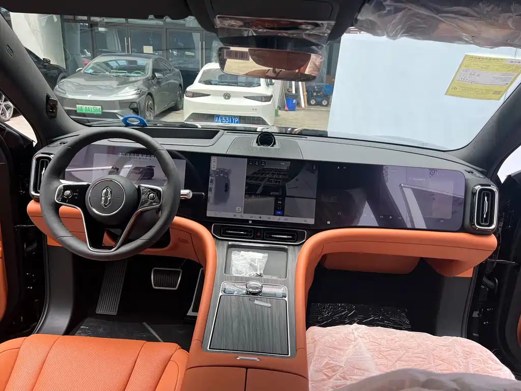 Wenjie M9 2024 extended range Max version 42kWh 6-seater version купить на сайте DeffCars
