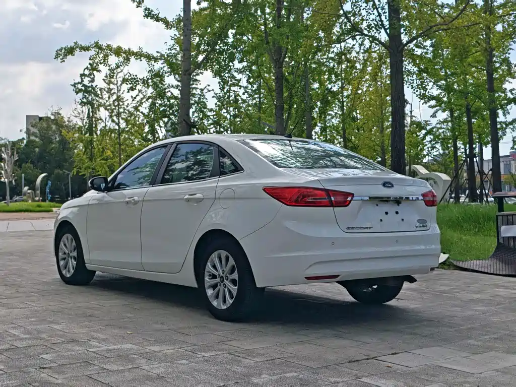 Escort 2017 facelift 1.5L automatic comfort model купить на сайте DeffCars