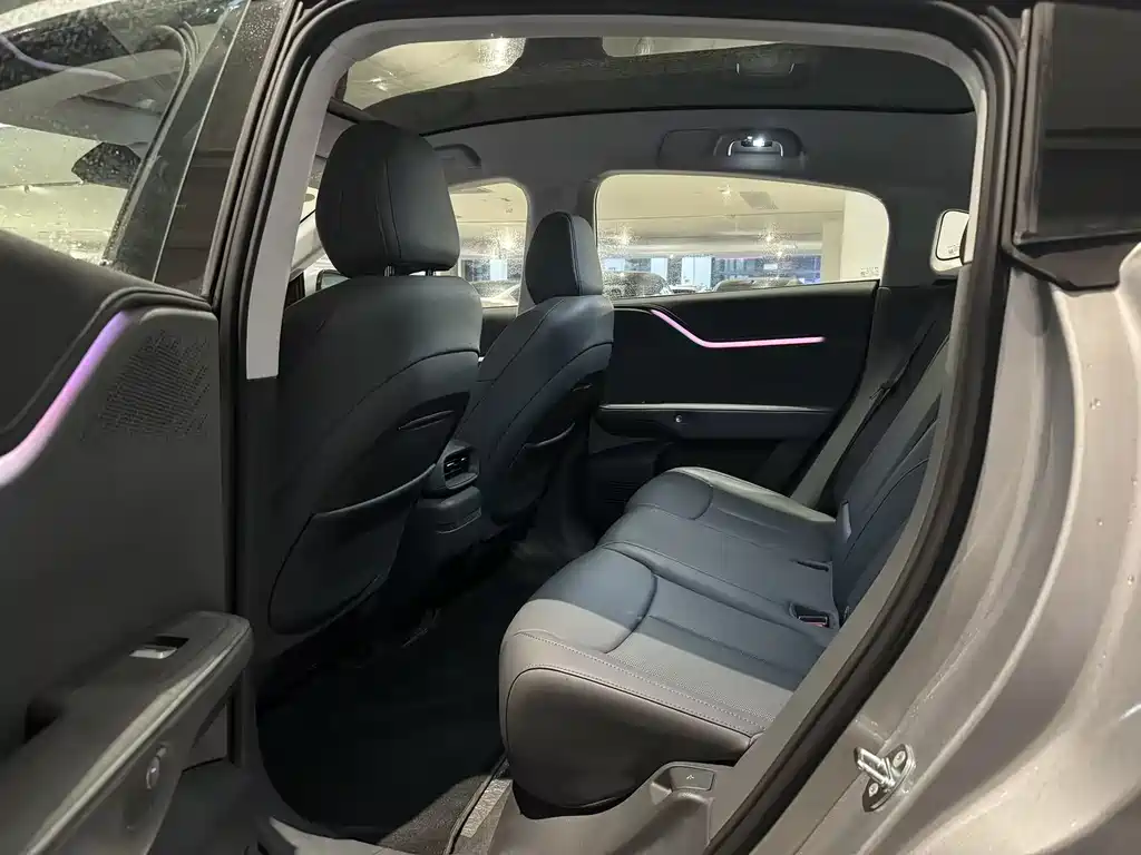 Xpeng G6 2025 model 625 long battery life Max flagship version купить на сайте DeffCars