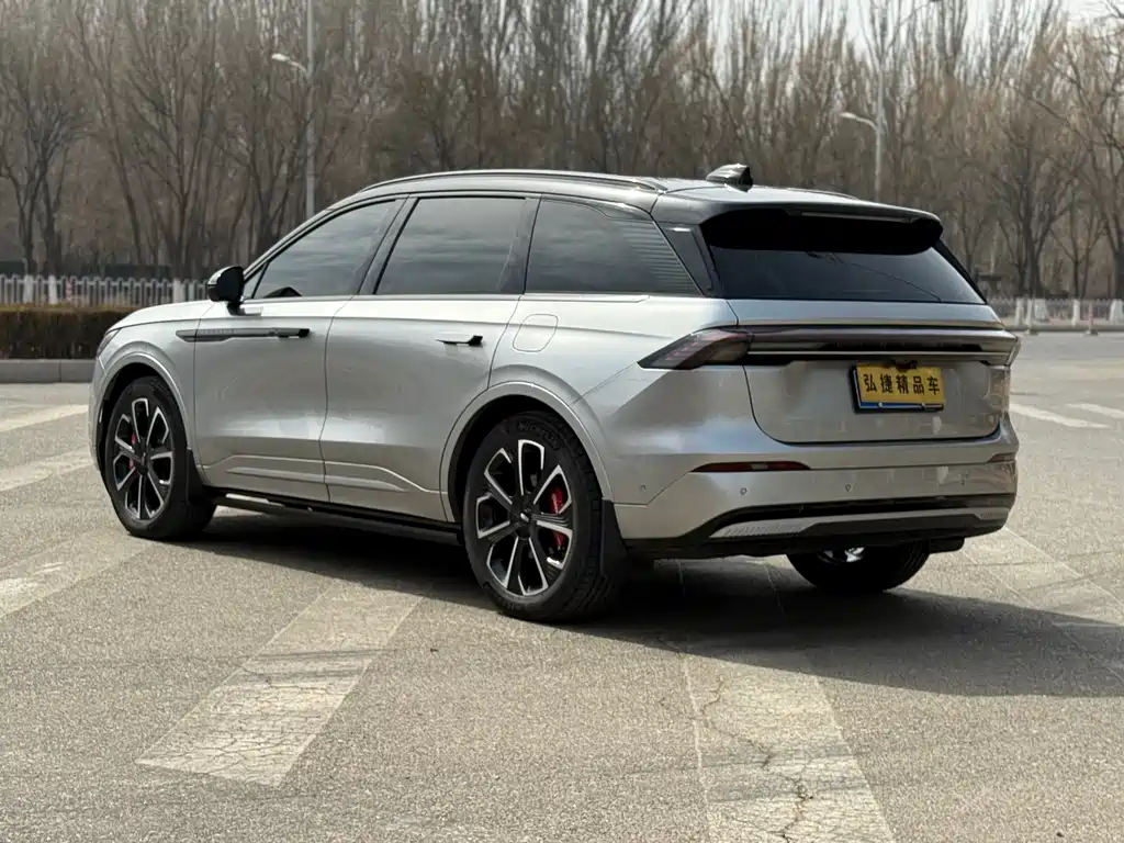 Voyager 2023 2.0T four-wheel drive Zunrui hybrid version купить на сайте DeffCars