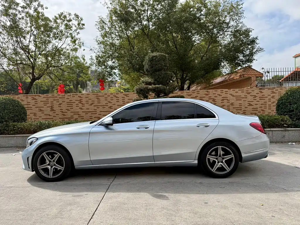 Mercedes-Benz C-Class 2015 C 200 L купить на сайте DeffCars