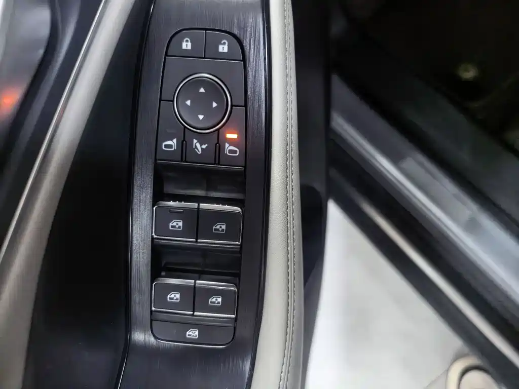 X-Trail 2021 VC-Turbo 300 CVT 2WD Deluxe Edition купить на сайте DeffCars