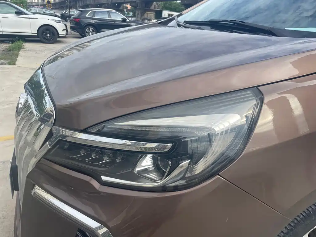 Buick GL8 2020 Land Business Class 652T Luxury купить на сайте DeffCars