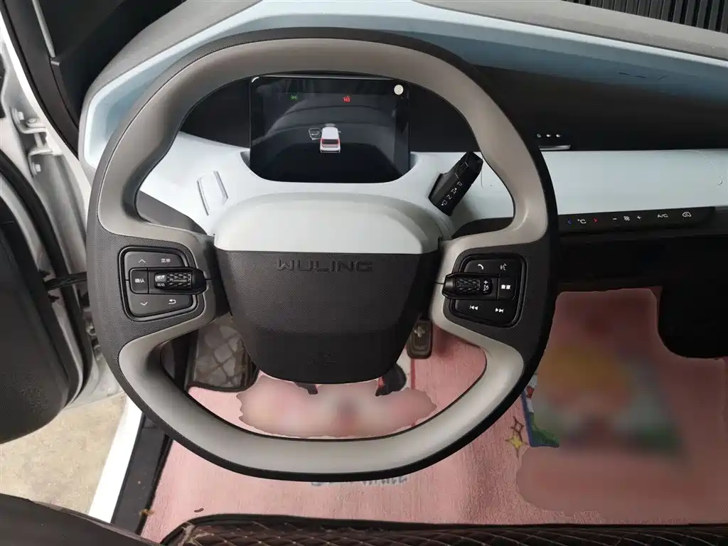 Wuling NanoEV 2021 Love Model купить на сайте DeffCars