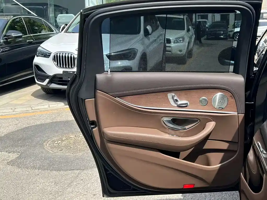 Mercedes-Benz E-Class 2022 E 300 L Luxury Model купить на сайте DeffCars