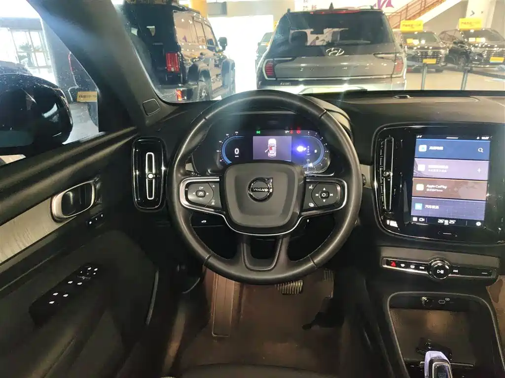 Volvo XC40 2023 B3 Zhiyuan Sports Edition купить на сайте DeffCars