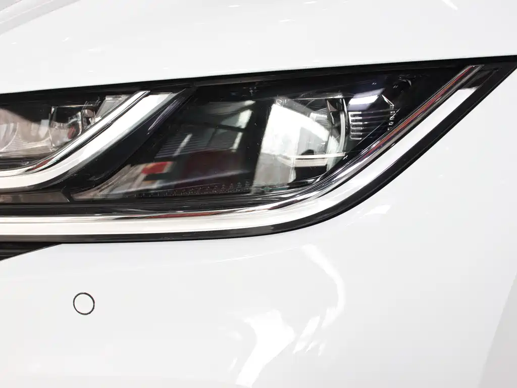 FAW-Volkswagen CC 2021 380TSI eye-catching version купить на сайте DeffCars