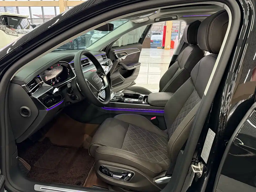 Audi A8 2025 A8L 50 TFSI quattro Premium Selection купить на сайте DeffCars