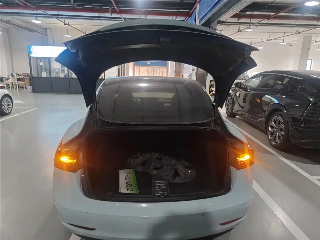 Model 3 2020 long-range rear-wheel drive version купить на сайте DeffCars