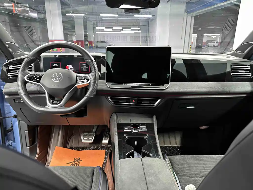 Tiguan L 2024 PRO 380TSI four-wheel drive R-Line Zhizun Edition купить на сайте DeffCars