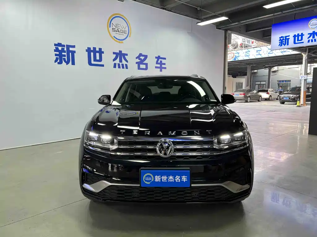 Touron 2020 Touron X facelift 380TSI four-wheel drive luxury version купить на сайте DeffCars