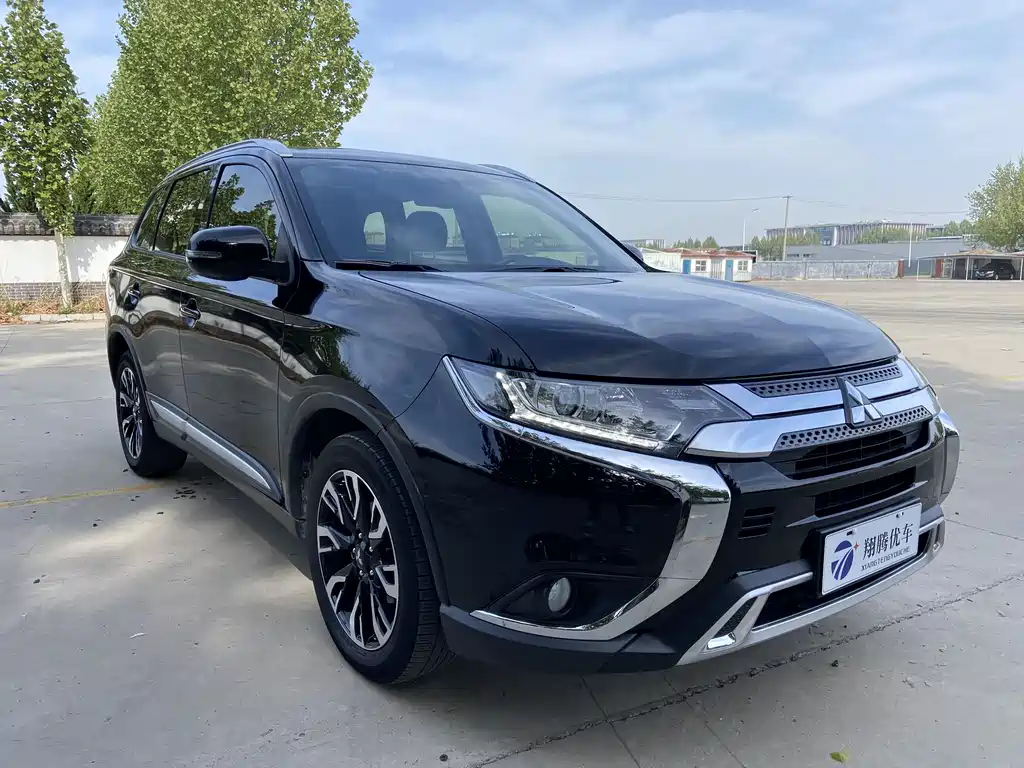 Outlander 2020 2.0L 2WD Enjoy Edition 7 seats купить на сайте DeffCars