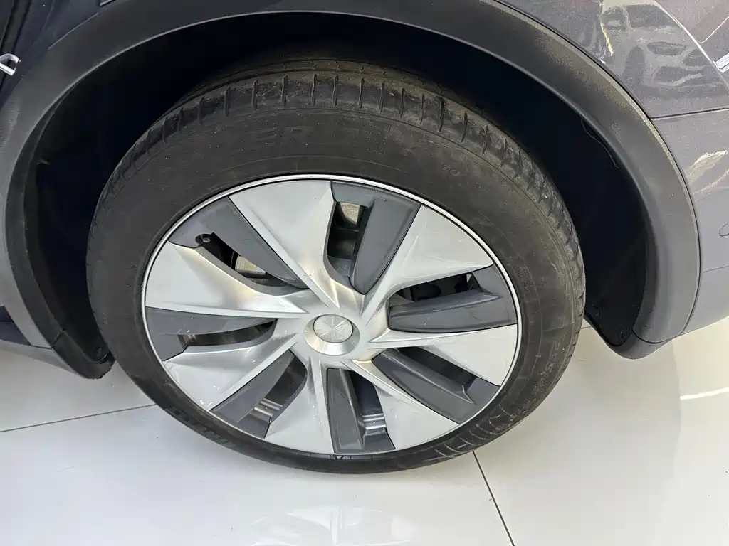 Model Y 2022 facelift rear-wheel drive version купить на сайте DeffCars