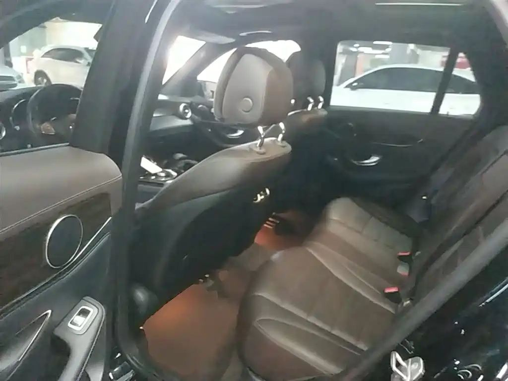 Mercedes-Benz GLC 2018 GLC 260 4MATIC luxury model купить на сайте DeffCars