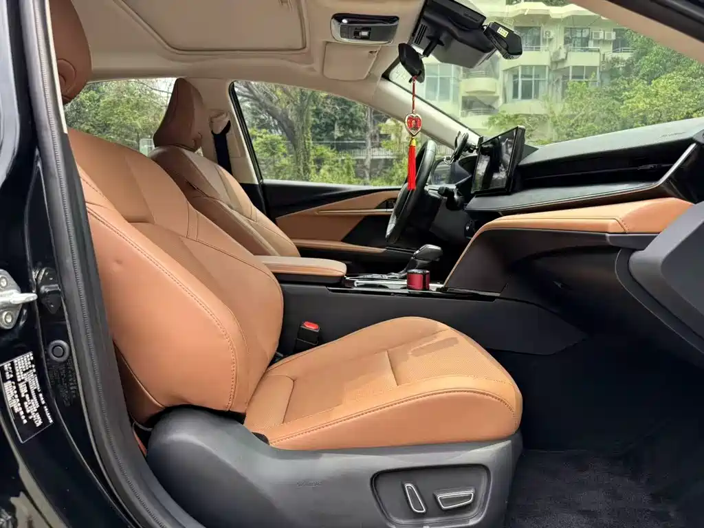 Camry 2024 2.0GVP Deluxe Edition купить на сайте DeffCars