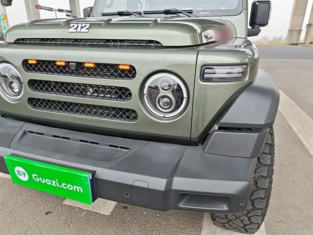 212 T01 2024 2.0T Mechanic купить на сайте DeffCars