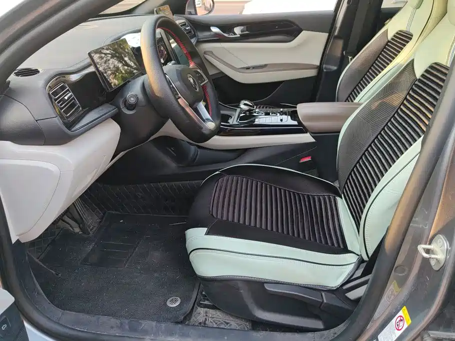 Qin PLUS 2024 Honor Edition DM-i 55KM Leading Model купить на сайте DeffCars