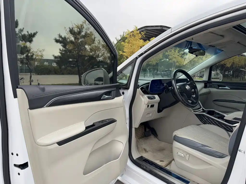 Buick GL8 2023 ES Lu Zun Comfort Type купить на сайте DeffCars