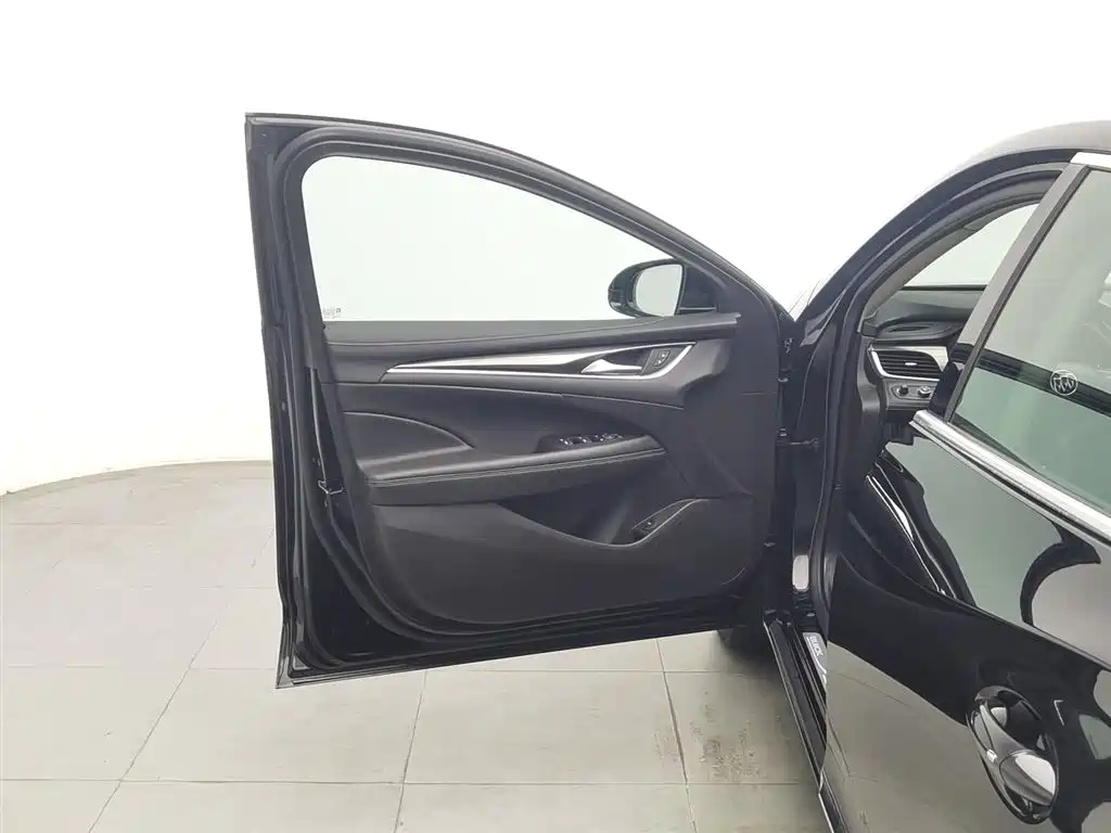 LaCrosse 2021 652T luxury model купить на сайте DeffCars