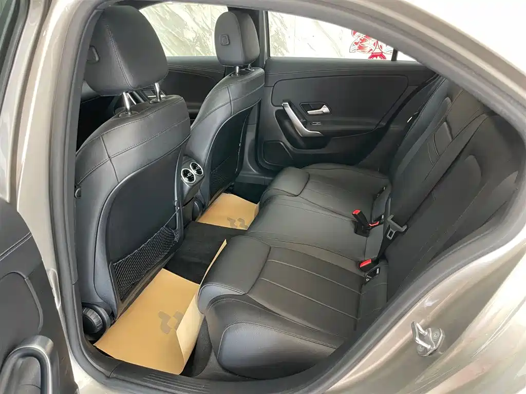 Mercedes-Benz A-Class 2020 facelift A 180 L sports sedan special configurations купить на сайте DeffCars