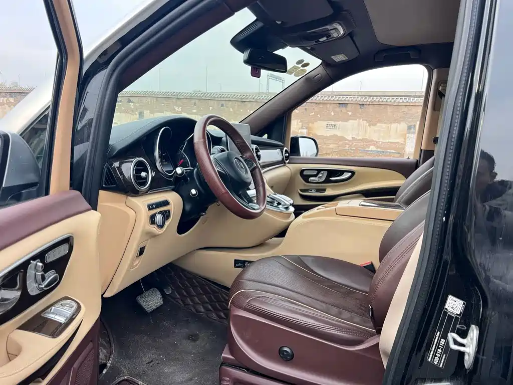 Mercedes-Benz V-Class 2018 V 260 L Premium Extended Edition National V купить на сайте DeffCars