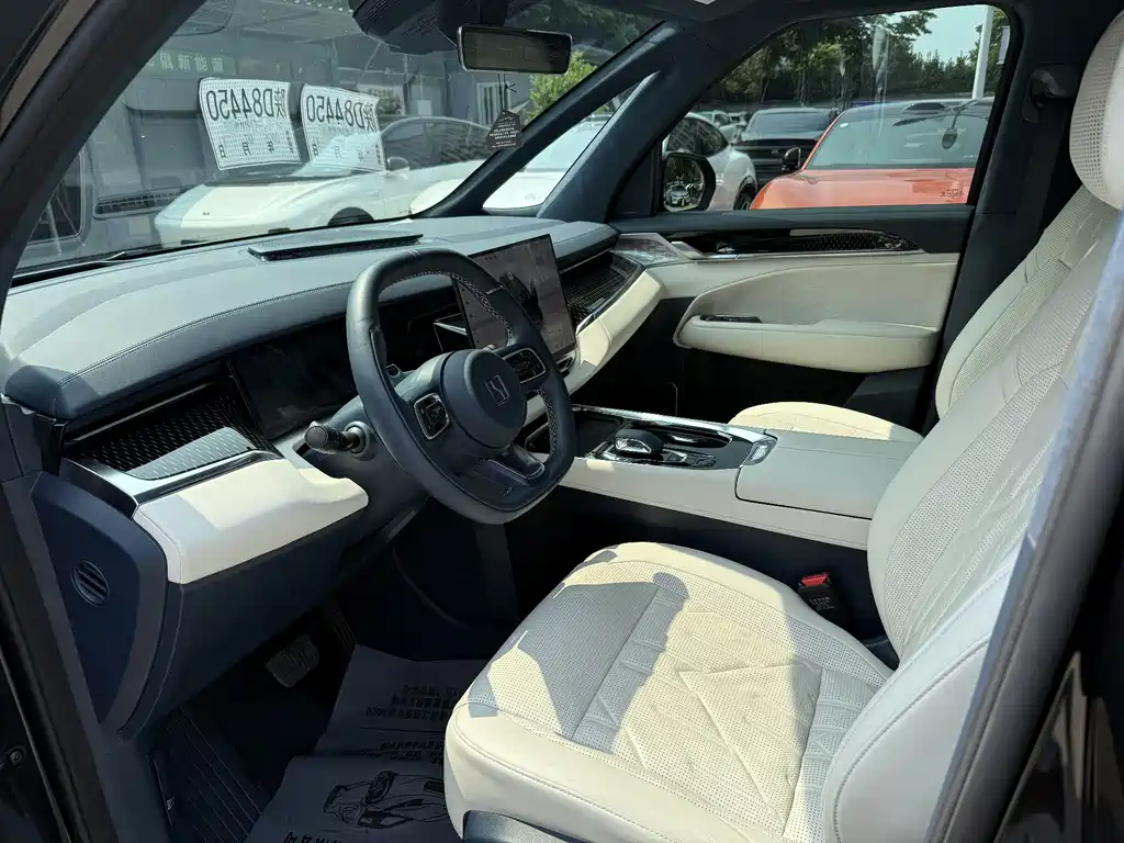 Jikrypton 009 2024 seven-seater aisle version 108kWh купить на сайте DeffCars