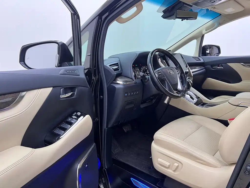 Wilfa 2021 Crown Dual Engine 2.5L HV Premium Edition купить на сайте DeffCars