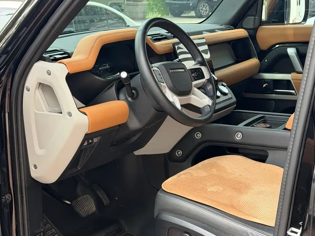 Land Rover Defender 2024 110 3.0T P400 X-DYNAMIC HSE купить на сайте DeffCars