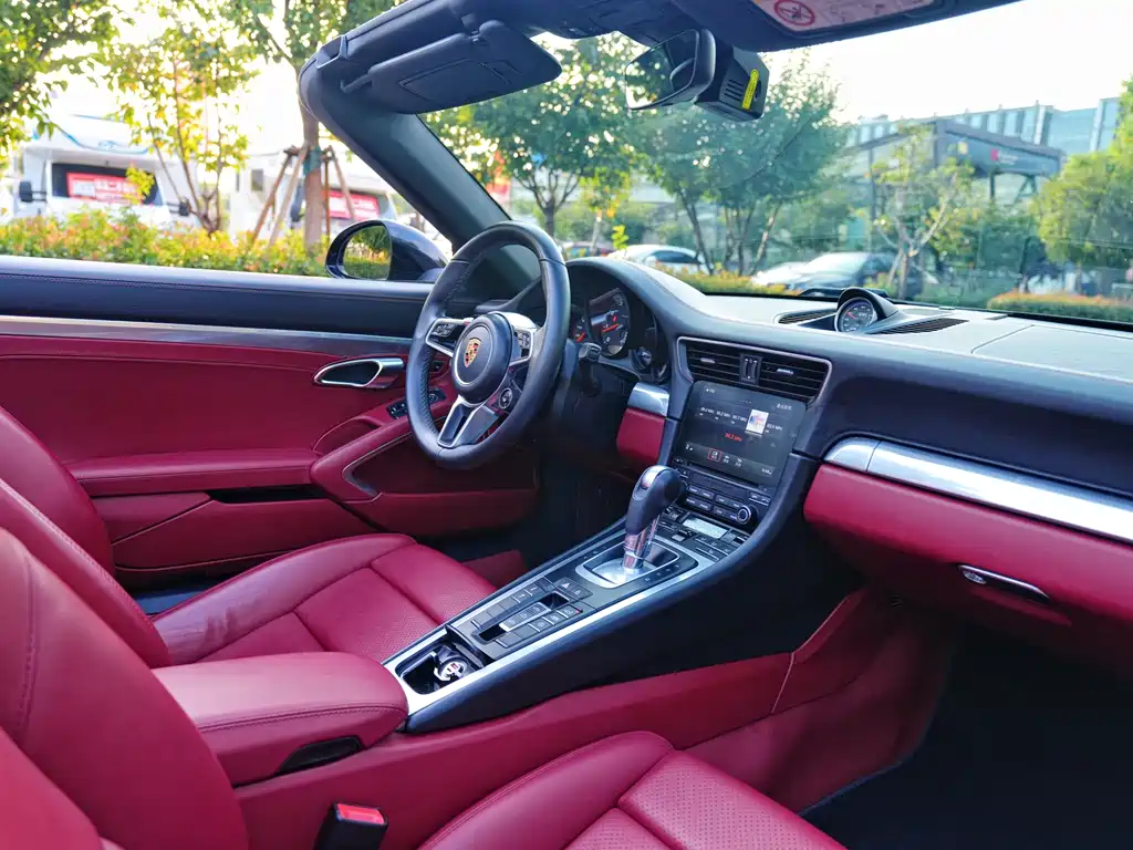 Porsche 911 2016 Carrera Cabriolet 3.0T купить на сайте DeffCars