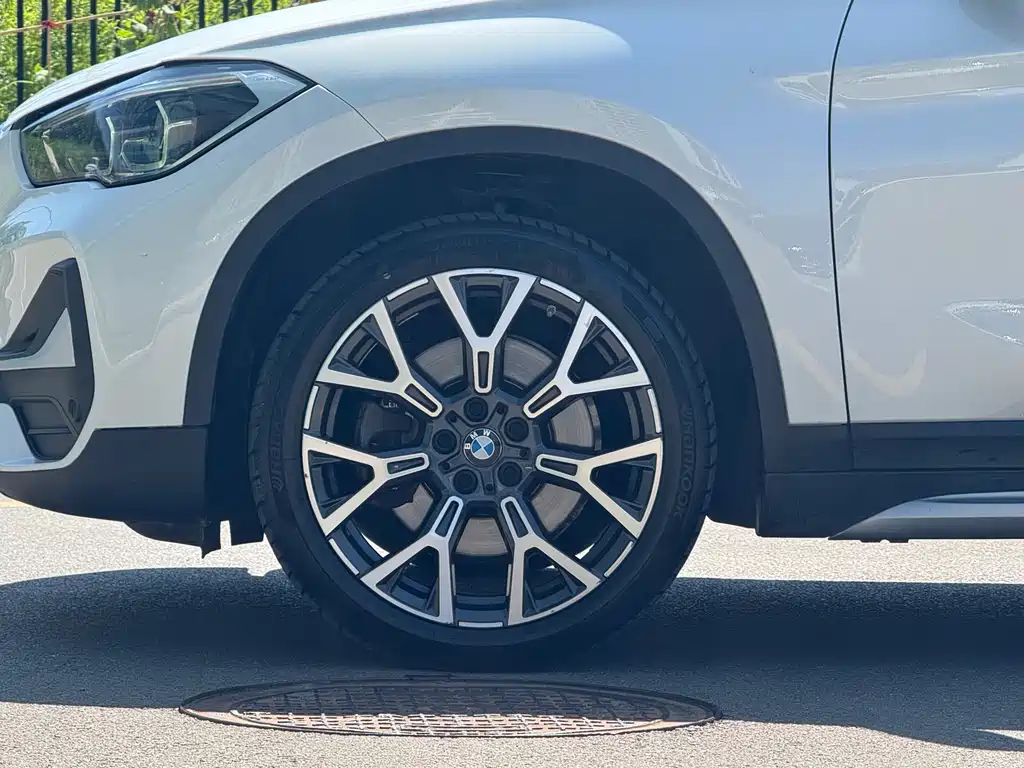 BMW X1 2022 xDrive25Li Exclusive Model купить на сайте DeffCars