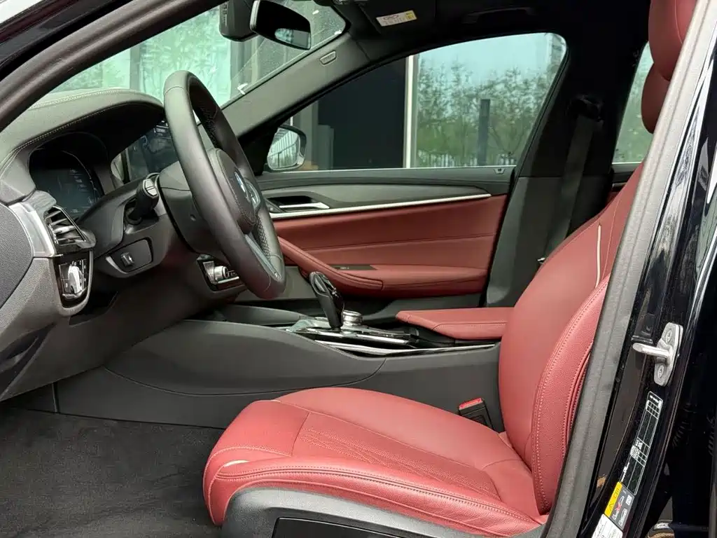 BMW 5 Series New Energy 2022 Model 2 535Le M Sports Package купить на сайте DeffCars