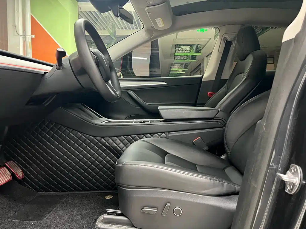 Model Y 2024 long-range all-wheel drive version купить на сайте DeffCars